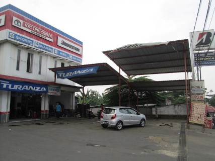BTC TIRE CENTER SAWANGAN
